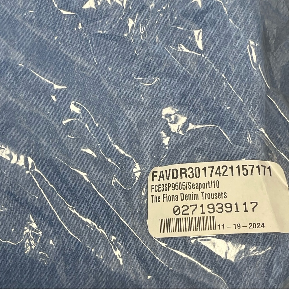 Favorite Daughter The Fiona Denim Trouser Jeans in Seaport Blue, Size 10 - NWT - Picture 8 of 8